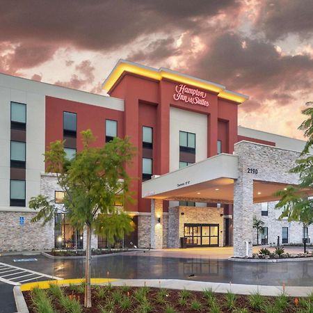 Hampton Inn & Suites Santa Maria Exterior photo